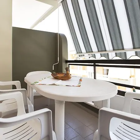 아파트 Casa Baleari 28c